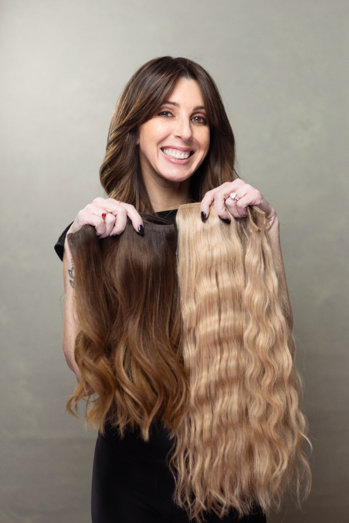 Michelle showcasing two Mixie Mane extension color options